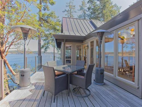 455 Scott Point Dr, Salt Spring, BC 