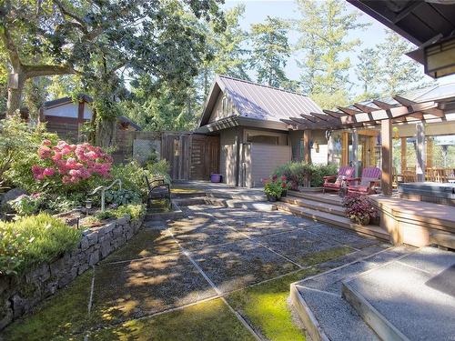 455 Scott Point Dr, Salt Spring, BC 