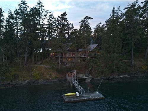 455 Scott Point Dr, Salt Spring, BC 