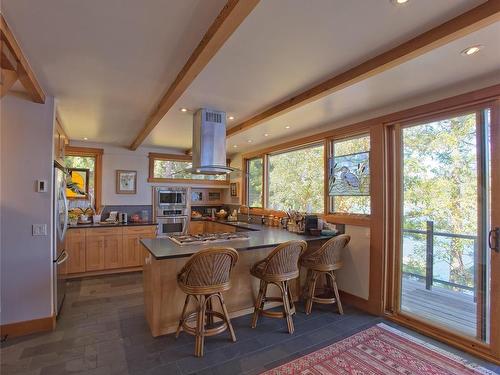 455 Scott Point Dr, Salt Spring, BC 