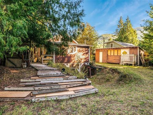 3092 Bay Rd, Qualicum Beach, BC 