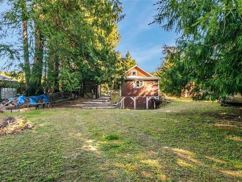 3092 Bay Rd, Qualicum Beach, BC 