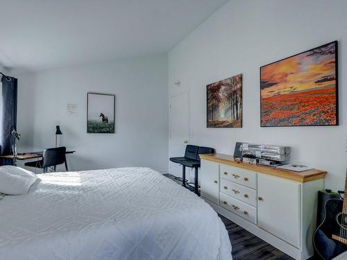 Master bedroom - 36 Rue Cartier, Saint-Jérôme, QC - Indoor Photo Showing Bedroom