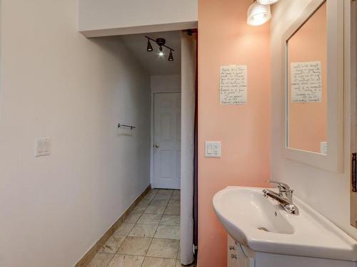 Salle de bains - 36 Rue Cartier, Saint-Jérôme, QC - Indoor Photo Showing Bathroom