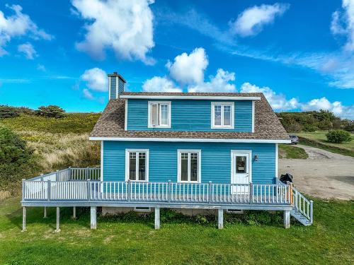 FaÃ§ade - 23 Allée Michel-Vigneau, Les Îles-De-La-Madeleine, QC - Outdoor With Deck Patio Veranda