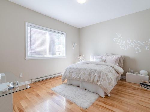 Chambre Ã  coucher principale - 8-1485 Rue St-Jacques, Montréal (Ville-Marie), QC - Indoor Photo Showing Bedroom