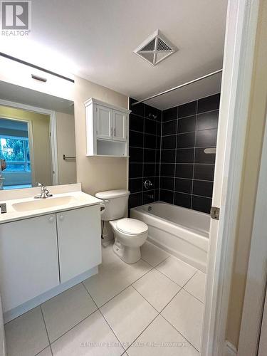 311 - 30 Clegg Road, Markham, ON - Indoor Photo Showing Bathroom