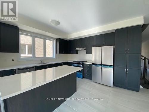 40 Ryler Way, Markham, ON - Indoor Photo Showing Kitchen