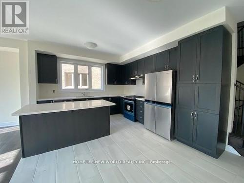 40 Ryler Way, Markham, ON - Indoor Photo Showing Kitchen