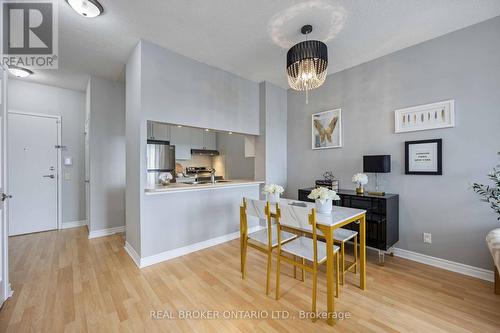 Ph40 - 18 Mondeo Drive, Toronto, ON - Indoor Photo Showing Dining Room