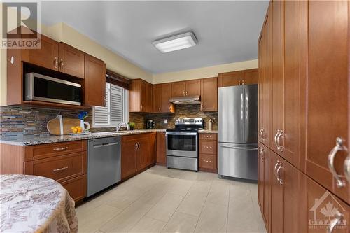 Beautiful kitchen with TONS of storage. - 17 Sovereign Avenue, Ottawa, ON - Indoor Photo Showing Kitchen With Stainless Steel Kitchen