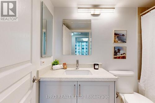 1807 - 5 Northtown Way, Toronto, ON - Indoor Photo Showing Bathroom