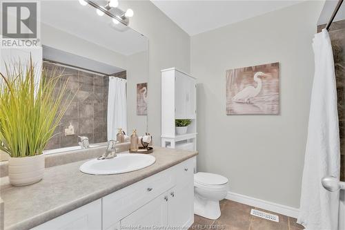 361 White Crescent, Amherstburg, ON - Indoor Photo Showing Bathroom