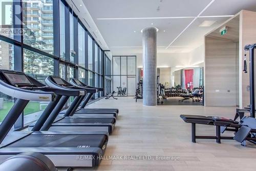 2705 - 185 Roehampton Avenue, Toronto, ON - Indoor Photo Showing Gym Room