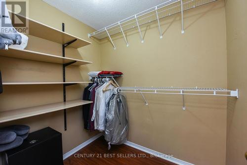 1262 Foxglove Place, Mississauga, ON - Indoor With Storage