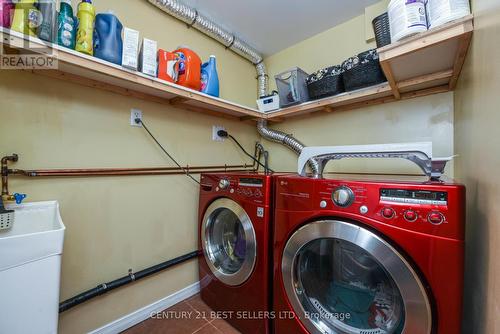 1262 Foxglove Place, Mississauga, ON - Indoor Photo Showing Laundry Room