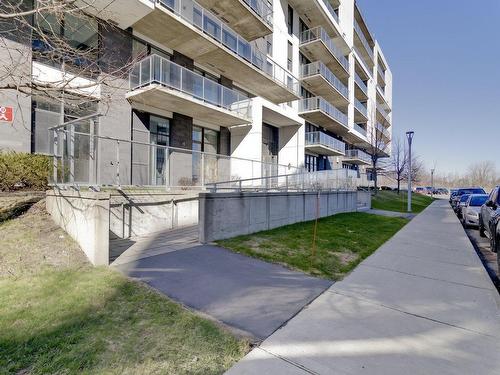 Exterior - 203-4001 Rue Elsa-Triolet, Laval (Chomedey), QC - Outdoor