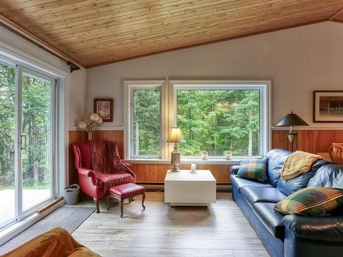 Salon - 61 Ch. De La Ferme, Trois-Rives, QC - Indoor Photo Showing Living Room