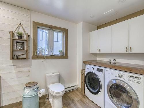 Bathroom - 18 Ch. Myre, La Minerve, QC - Indoor Photo Showing Laundry Room