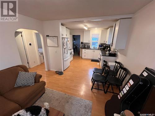 1508 H Avenue N, Saskatoon, SK - Indoor Photo Showing Living Room