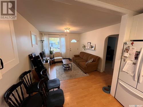 1508 H Avenue N, Saskatoon, SK - Indoor Photo Showing Living Room