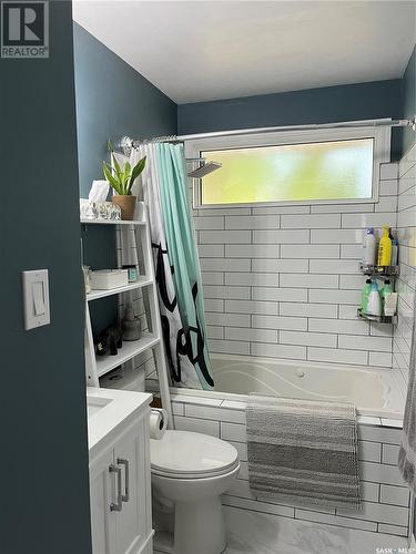 67 Osborne Crescent, Regina, SK - Indoor Photo Showing Bathroom