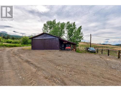 6332/6349 Beaton Road, Kamloops, BC - Outdoor