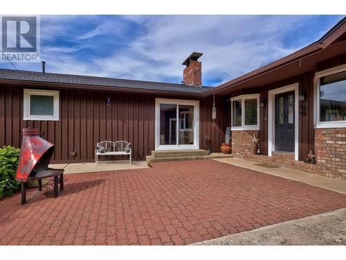 6332/6349 Beaton Road, Kamloops, BC - Outdoor