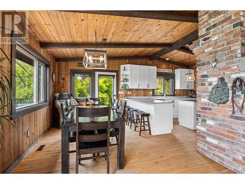 6332/6349 Beaton Road, Kamloops, BC - Indoor Photo Showing Dining Room