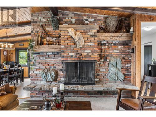 6332/6349 Beaton Road, Kamloops, BC - Indoor Photo Showing Living Room With Fireplace