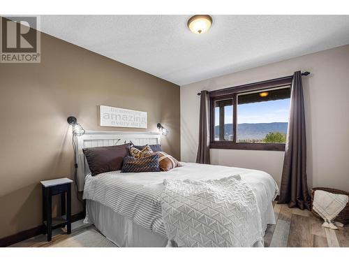 6332/6349 Beaton Road, Kamloops, BC - Indoor Photo Showing Bedroom