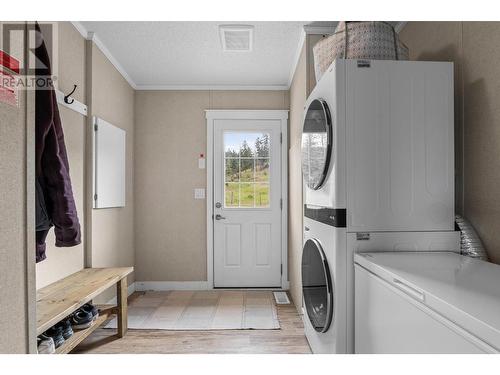 6332/6349 Beaton Road, Kamloops, BC - Indoor Photo Showing Laundry Room