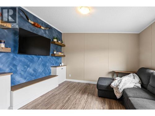 6332/6349 Beaton Road, Kamloops, BC - Indoor