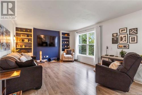 60 Katelynn Street, Lutes Mountain, NB - Indoor Photo Showing Living Room