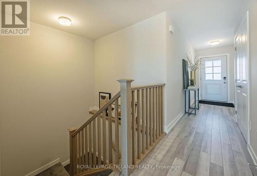 38 Silverleaf Path, St. Thomas, ON - Indoor Photo Showing Other Room