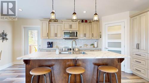 167 Indian Pond Drive, Conception Bay South, NL - Indoor Photo Showing Kitchen With Upgraded Kitchen