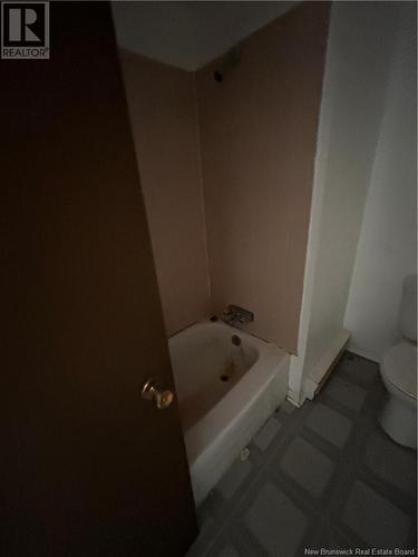 186 Waterloo Street, Saint John, NB - Indoor Photo Showing Bathroom