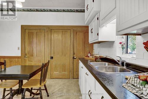 50 Centre Street, Prince Edward County (Picton), ON - Indoor Photo Showing Kitchen With Double Sink