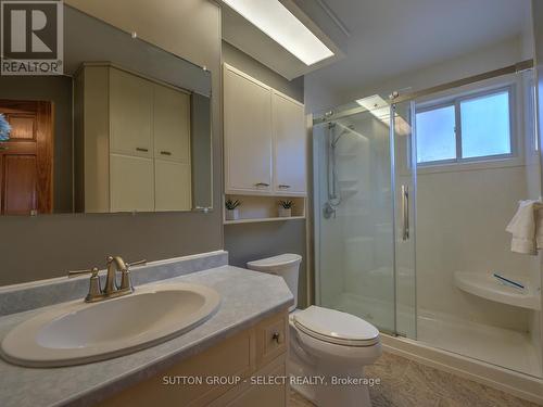 8278 Burwell Road, Lambton Shores (Port Franks), ON - Indoor Photo Showing Bathroom