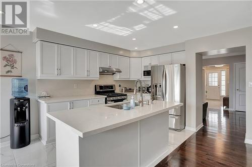 4 Nancroft Crescent, Cambridge, ON - Indoor Photo Showing Kitchen With Stainless Steel Kitchen With Upgraded Kitchen