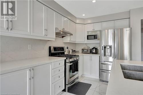 4 Nancroft Crescent, Cambridge, ON - Indoor Photo Showing Kitchen With Stainless Steel Kitchen