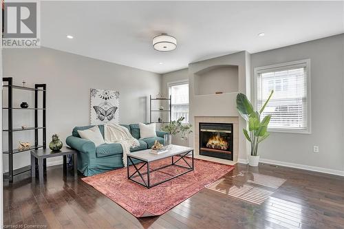 4 Nancroft Crescent, Cambridge, ON - Indoor Photo Showing Living Room With Fireplace