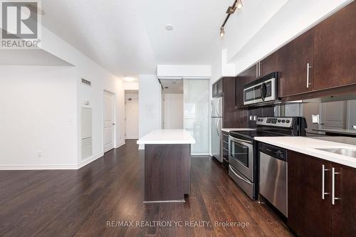 621 - 2885 Bayview Avenue, Toronto, ON - Indoor Photo Showing Kitchen