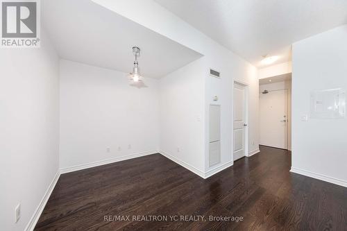 621 - 2885 Bayview Avenue, Toronto, ON - Indoor Photo Showing Other Room