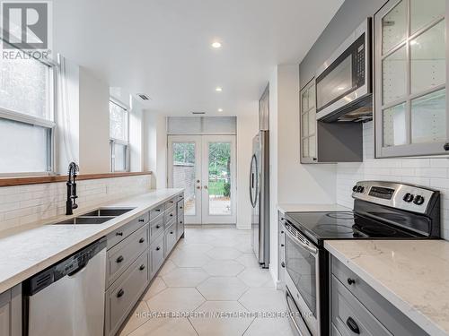 101 - 233 Beecroft Road, Toronto, ON - Indoor Photo Showing Kitchen With Double Sink With Upgraded Kitchen