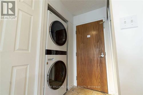 1201 - 7 Lorraine Drive, Toronto, ON - Indoor Photo Showing Laundry Room