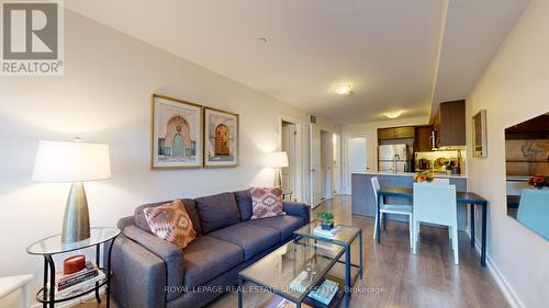 508 - 10 Drummond Street, Toronto, ON - Indoor Photo Showing Living Room