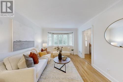 1798 Keele Street, Toronto, ON - Indoor Photo Showing Living Room