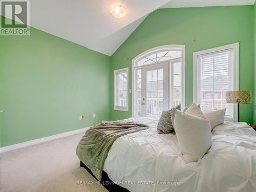 16 Vezna Crescent, Brampton, ON - Indoor Photo Showing Bedroom