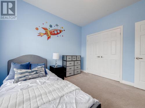 16 Vezna Crescent, Brampton, ON - Indoor Photo Showing Bedroom